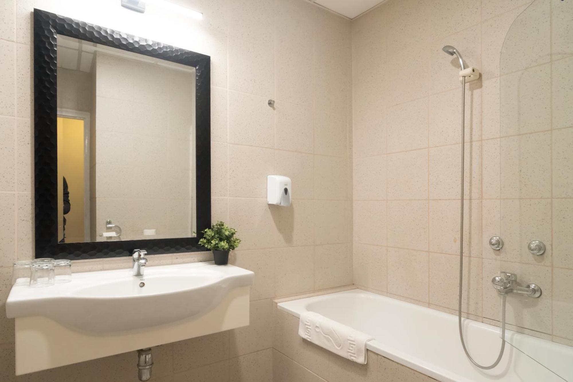 Korona Hotel Nyíregyháza Exteriér fotografie