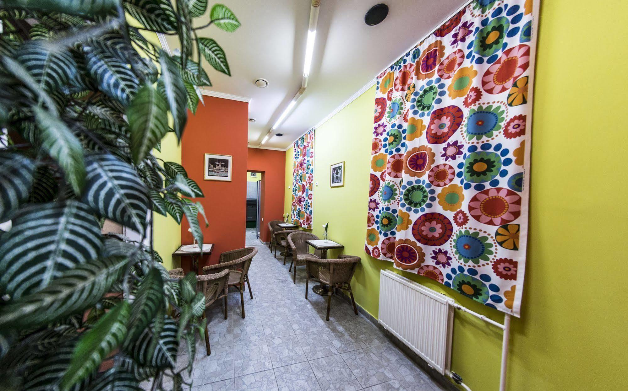 Korona Hotel Nyíregyháza Exteriér fotografie