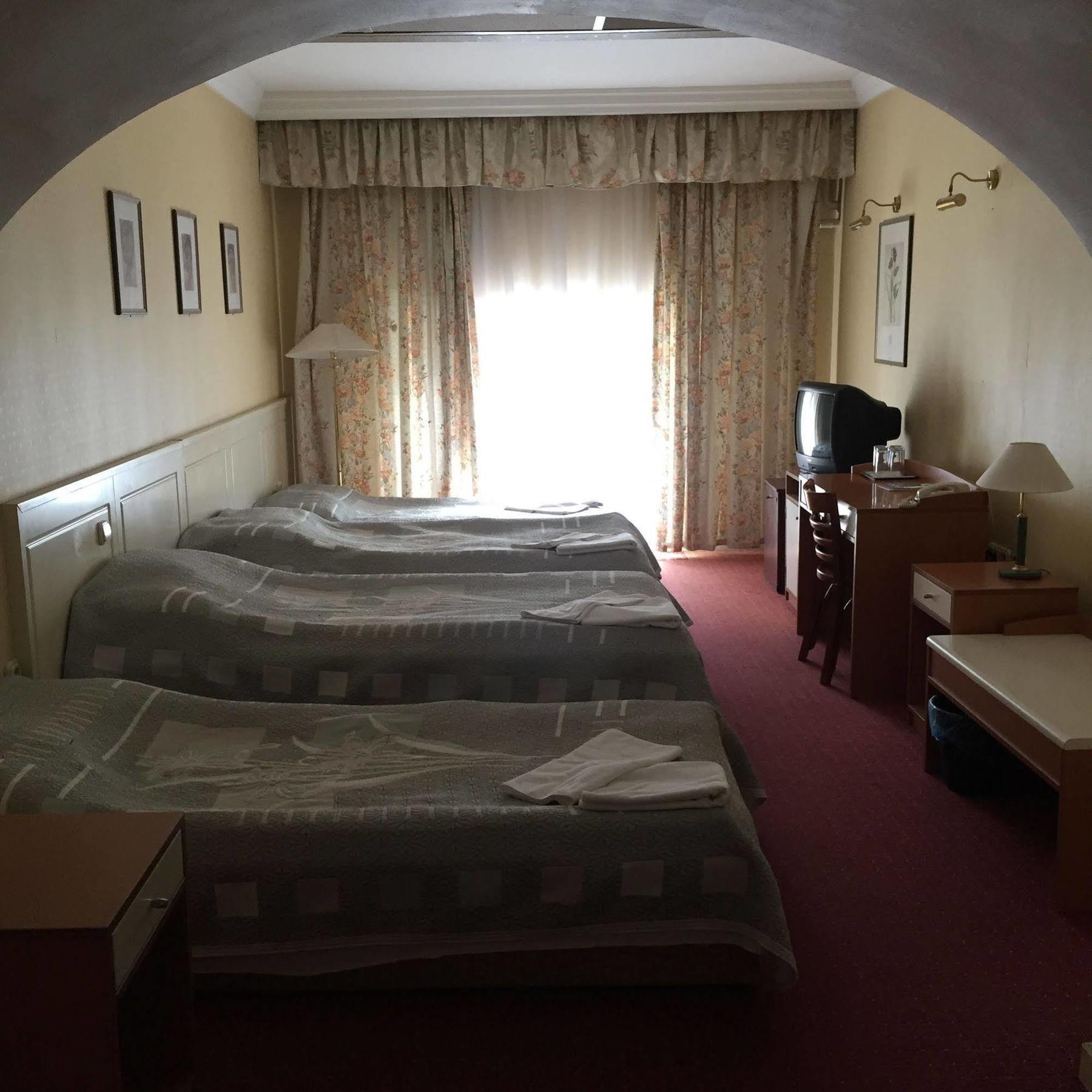 Korona Hotel Nyíregyháza Exteriér fotografie