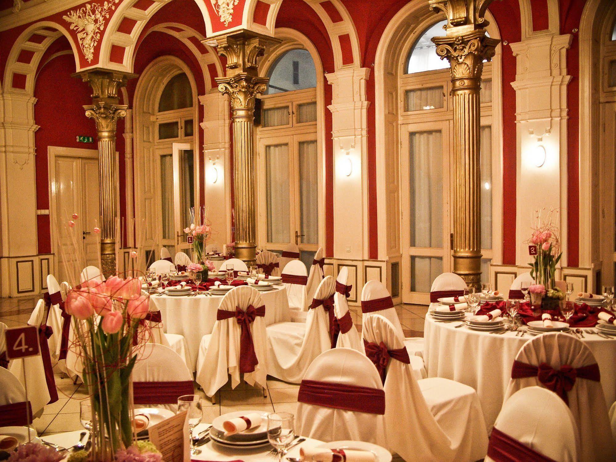 Korona Hotel Nyíregyháza Exteriér fotografie