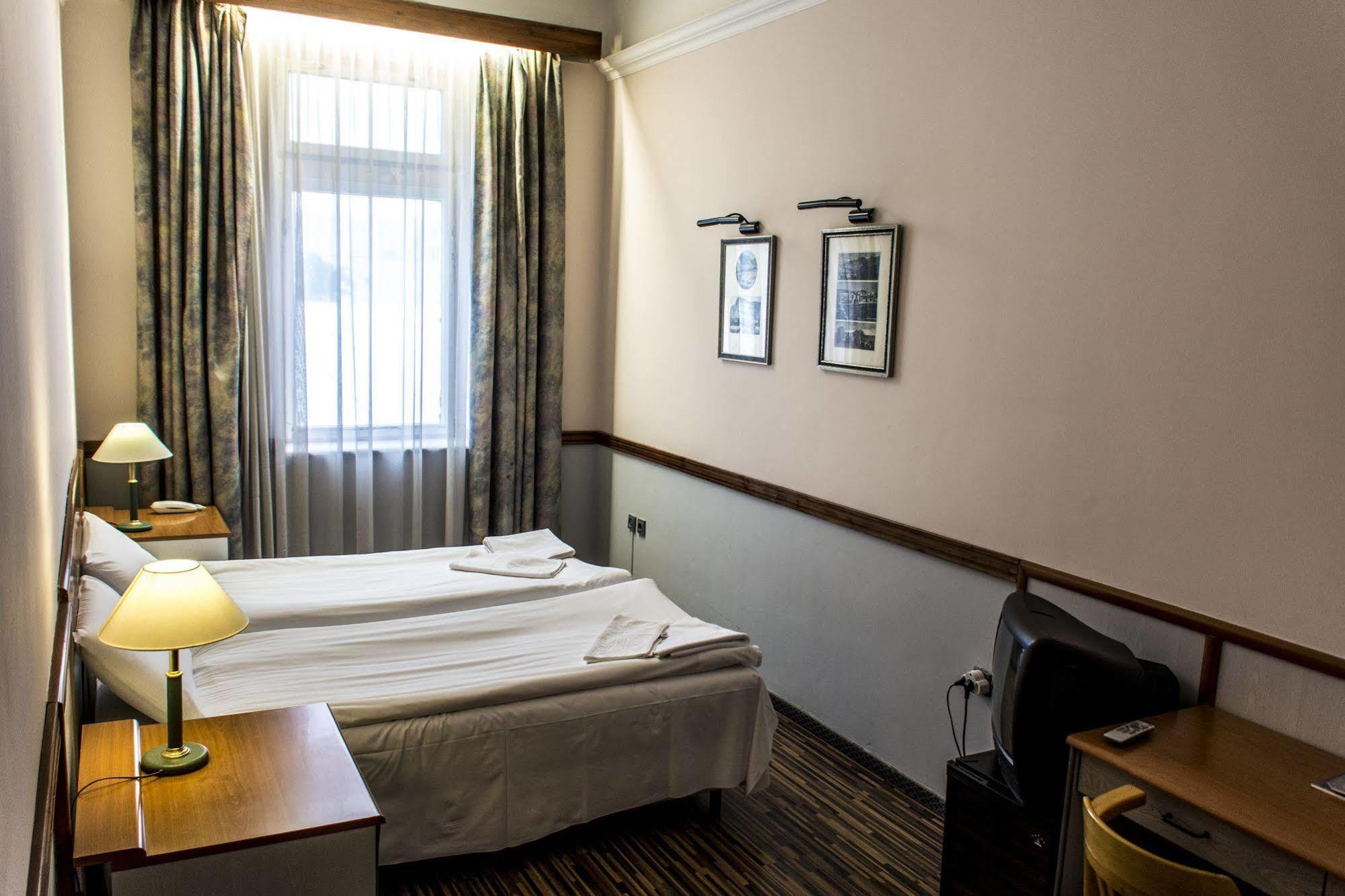 Korona Hotel Nyíregyháza Exteriér fotografie